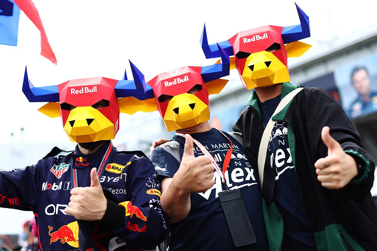 Талісман Boxie Oracle Red Bull formula 1